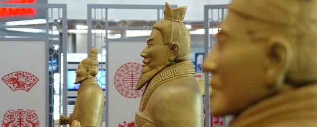Nun war ich zum wiederholtem Male in China. Diesmal bekam ich ein Langzeit Visa (6 Monate) da wir vermuten noch einmal kommen zu müssen.
Dieses Mal nahm ich das erste Mal [...]